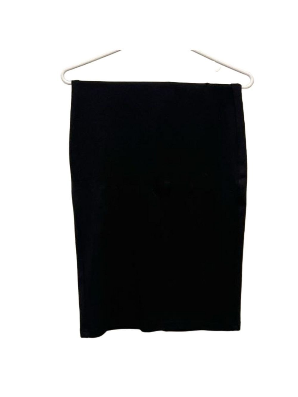 LABIJOU size medium stretchy pencil skirt. Knee length